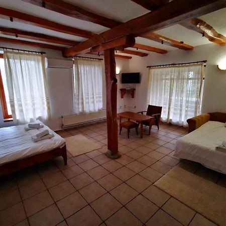 Hotel Pri Chakara Arbanasi Bagian luar foto