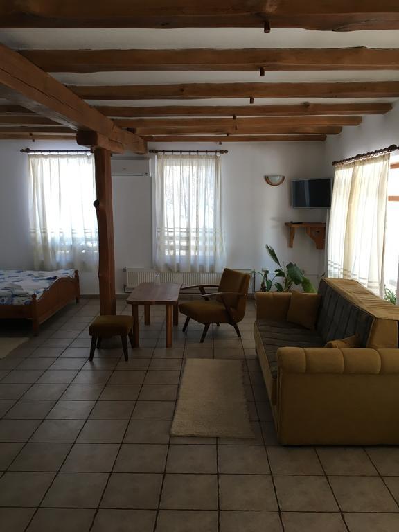 Hotel Pri Chakara Arbanasi Bagian luar foto