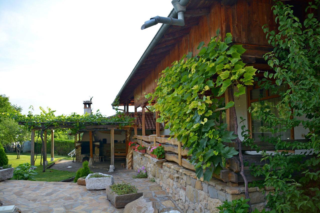 Hotel Pri Chakara Arbanasi Bagian luar foto