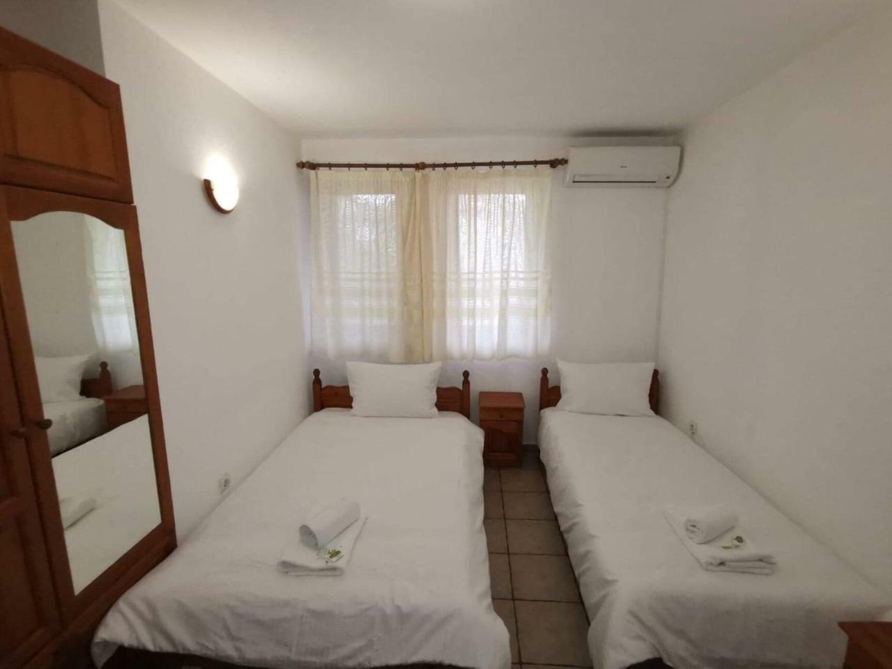 Hotel Pri Chakara Arbanasi Bagian luar foto
